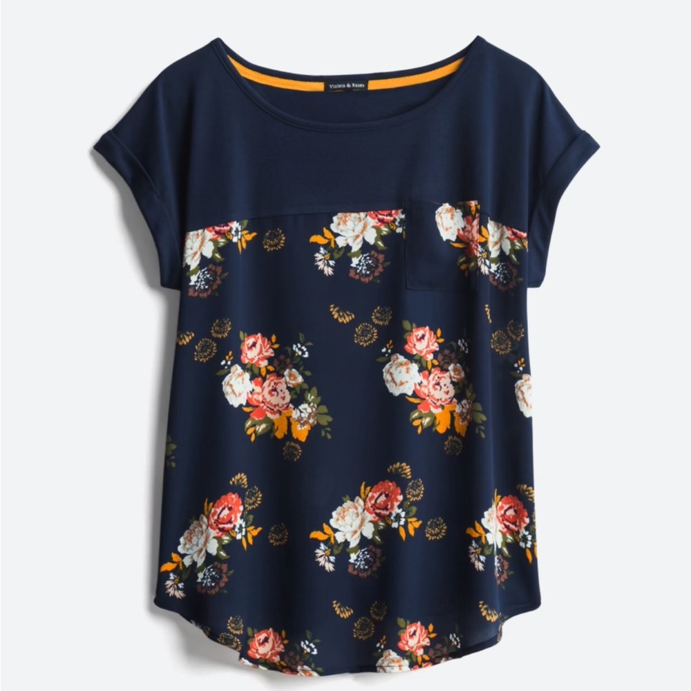 NWT- VIOLETS & ROSES, Kinglake Mixed Material Top, Size M